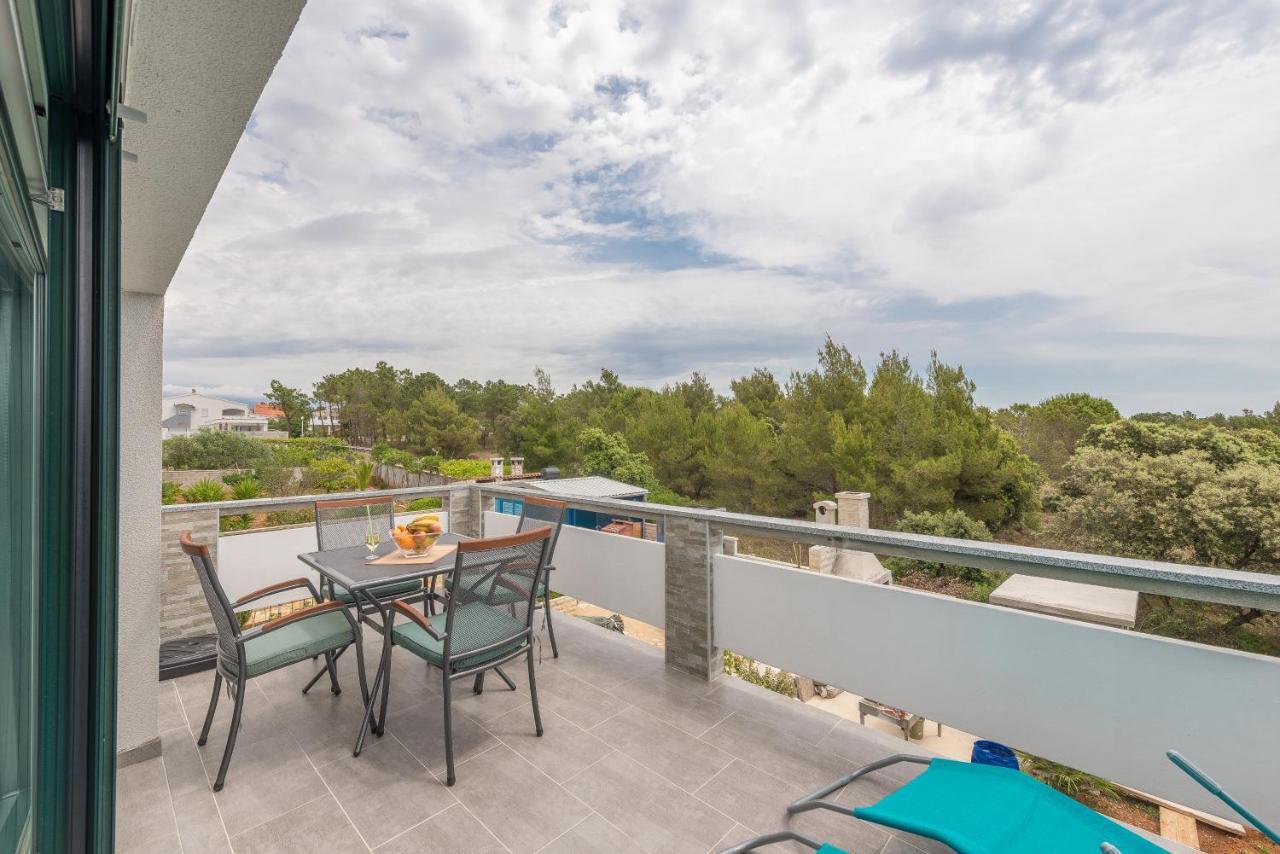 Windrose Apartments Вир Экстерьер фото