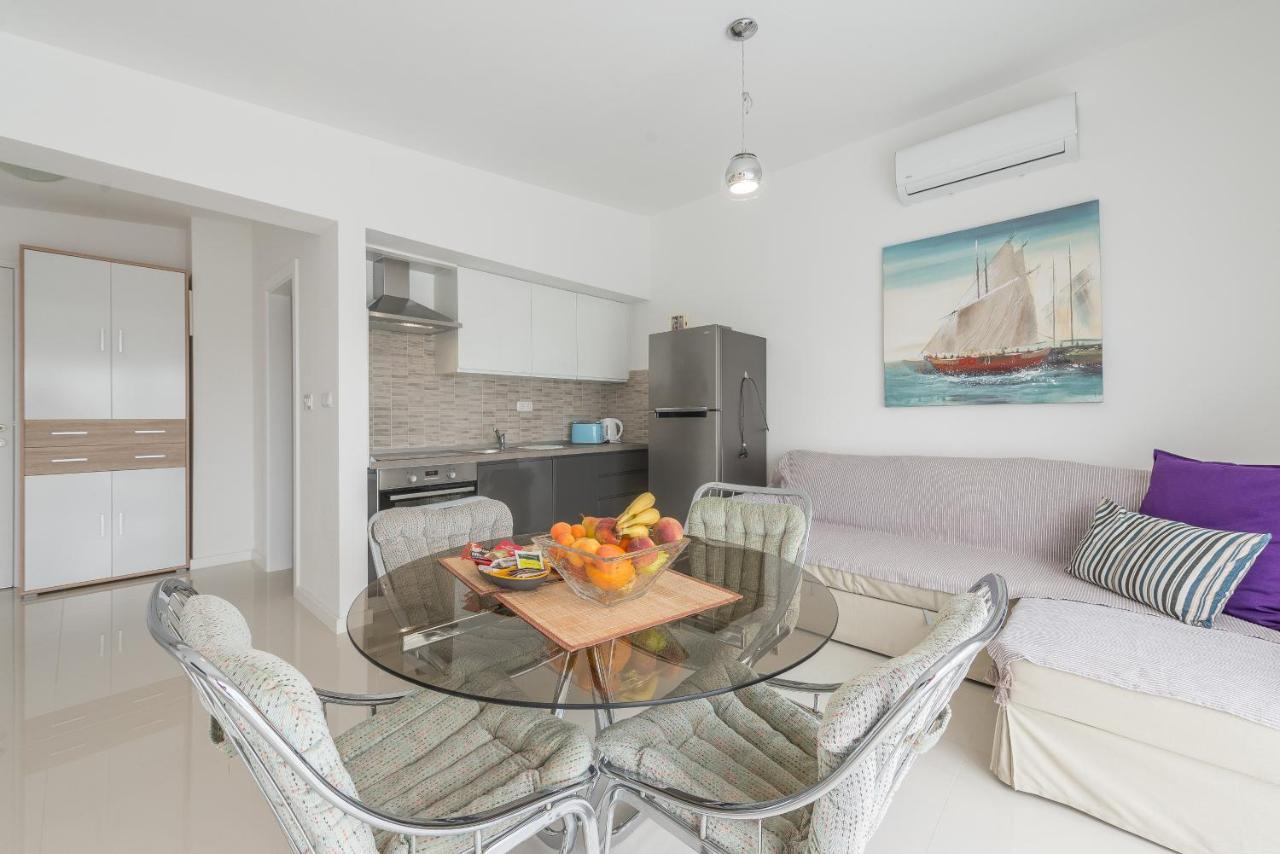 Windrose Apartments Вир Экстерьер фото