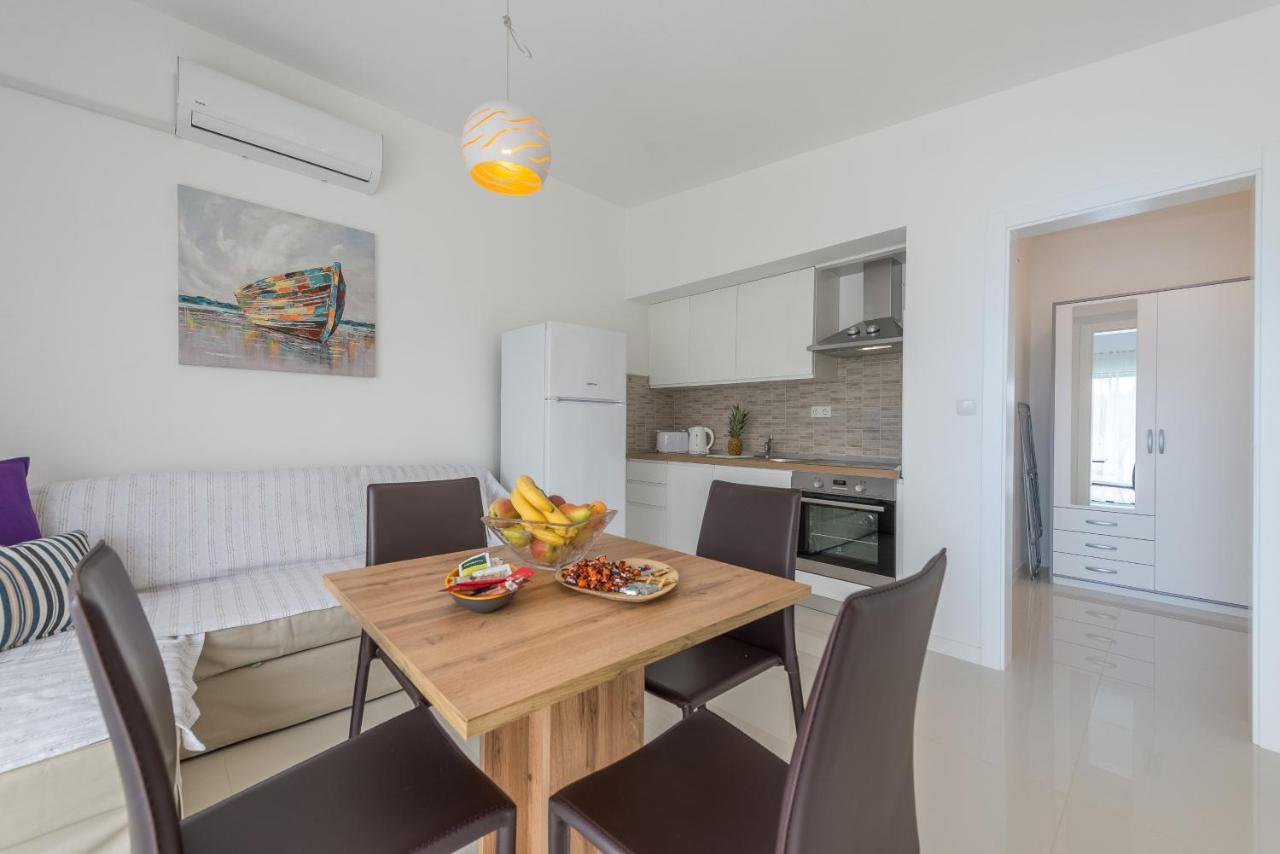 Windrose Apartments Вир Экстерьер фото