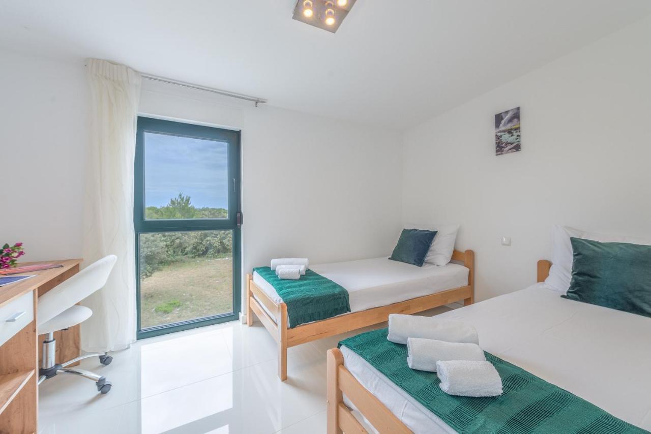Windrose Apartments Вир Экстерьер фото