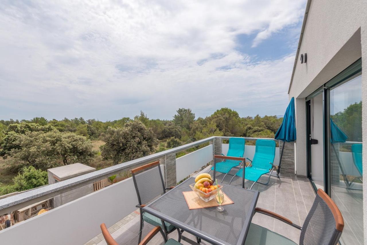 Windrose Apartments Вир Экстерьер фото