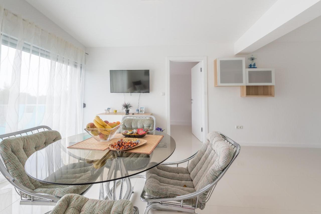 Windrose Apartments Вир Экстерьер фото